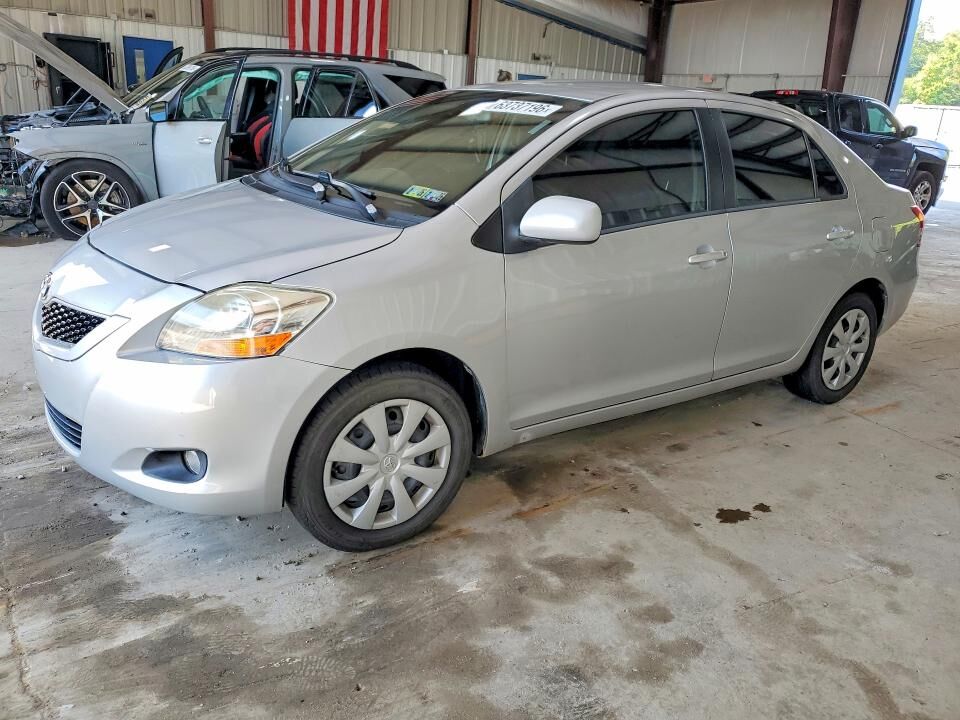 2009 TOYOTA Yaris