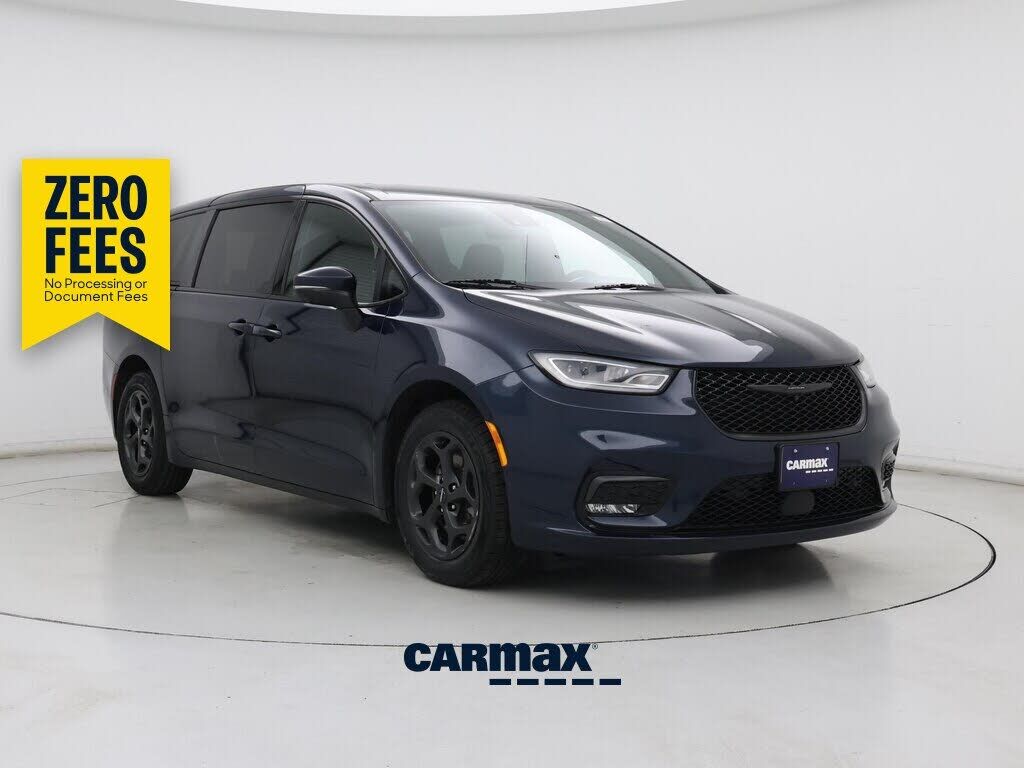 2023 CHRYSLER Pacifica