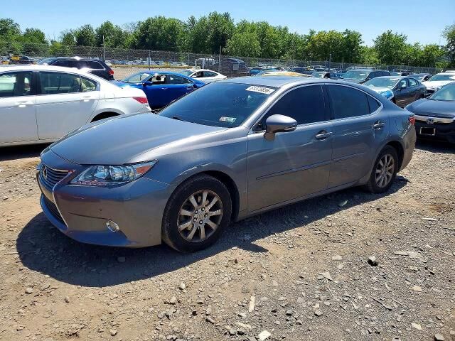 2013 LEXUS ES