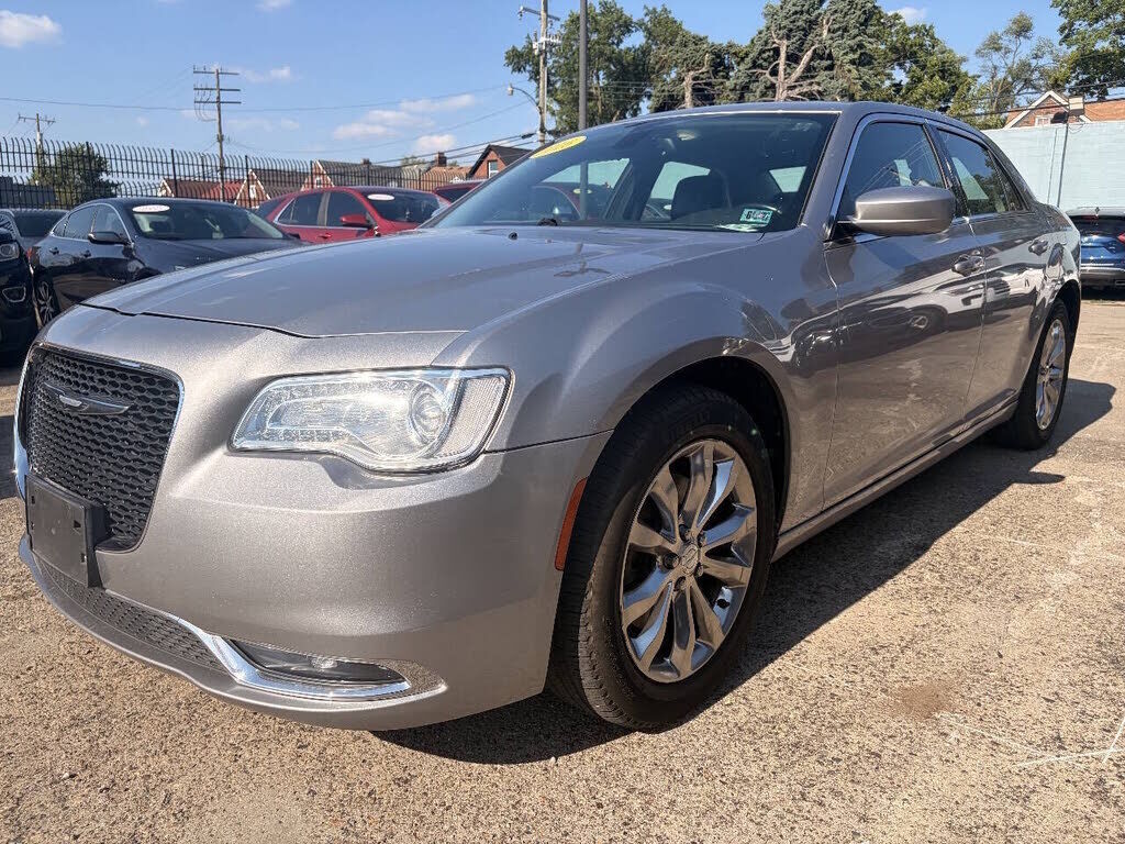 2016 CHRYSLER 300
