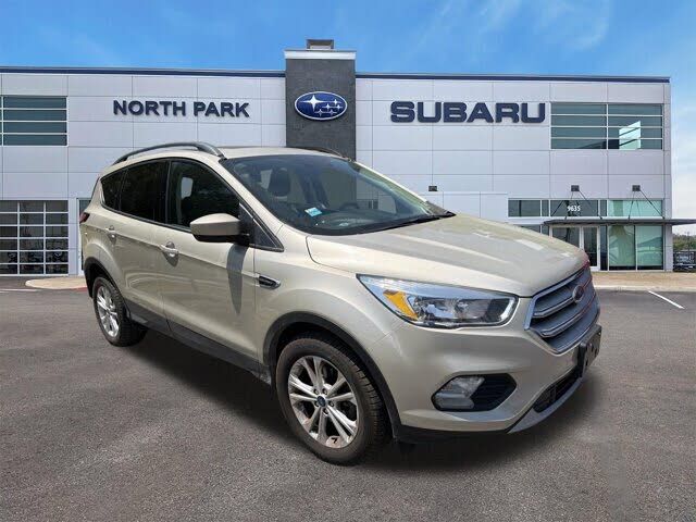 2018 FORD Escape