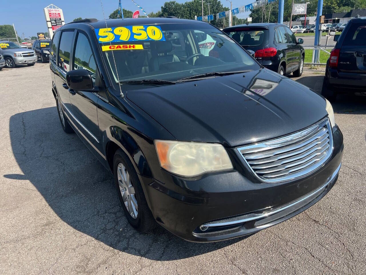 2014 CHRYSLER Town and Country