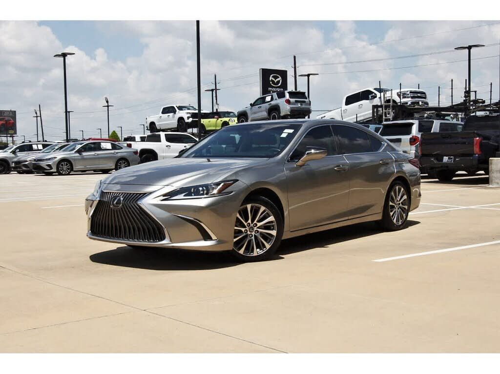 2021 LEXUS ES