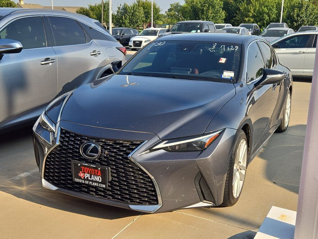 2023 LEXUS IS