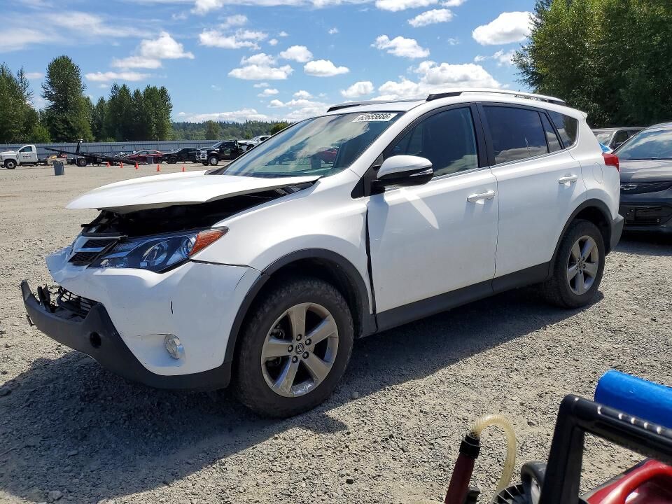 2015 TOYOTA RAV4