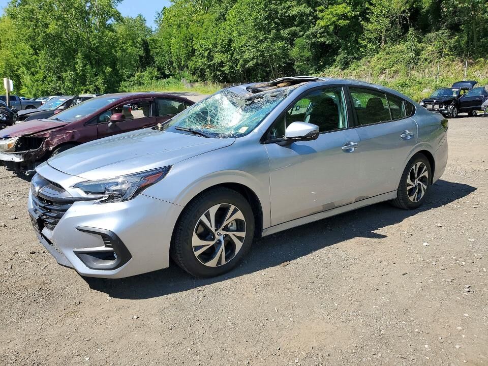 2024 SUBARU Legacy