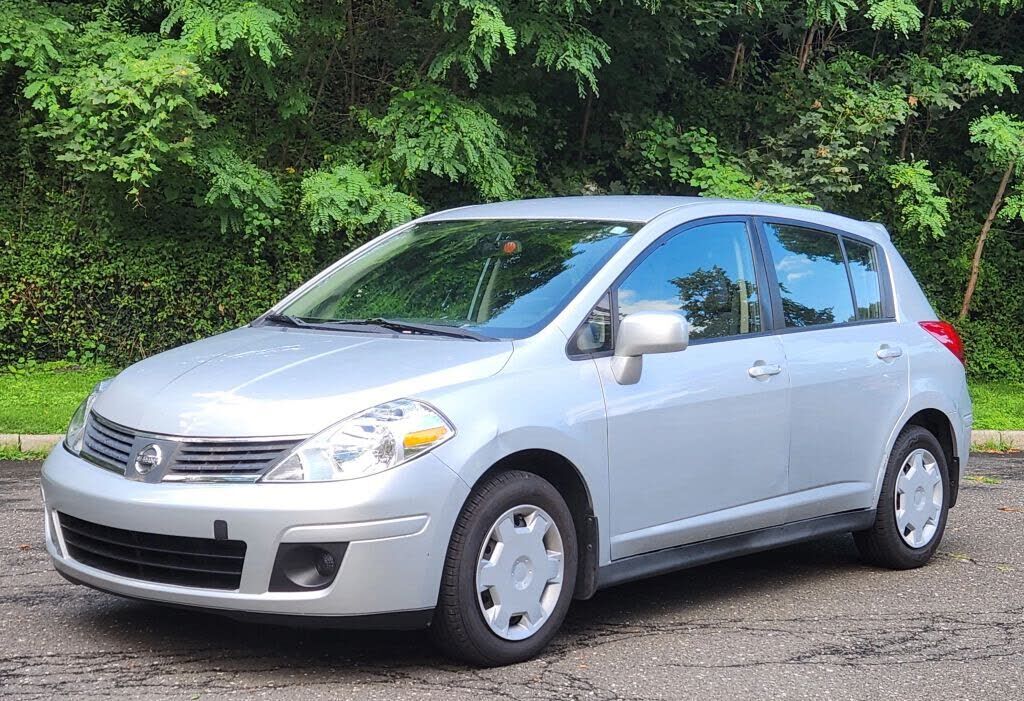 2008 NISSAN Versa