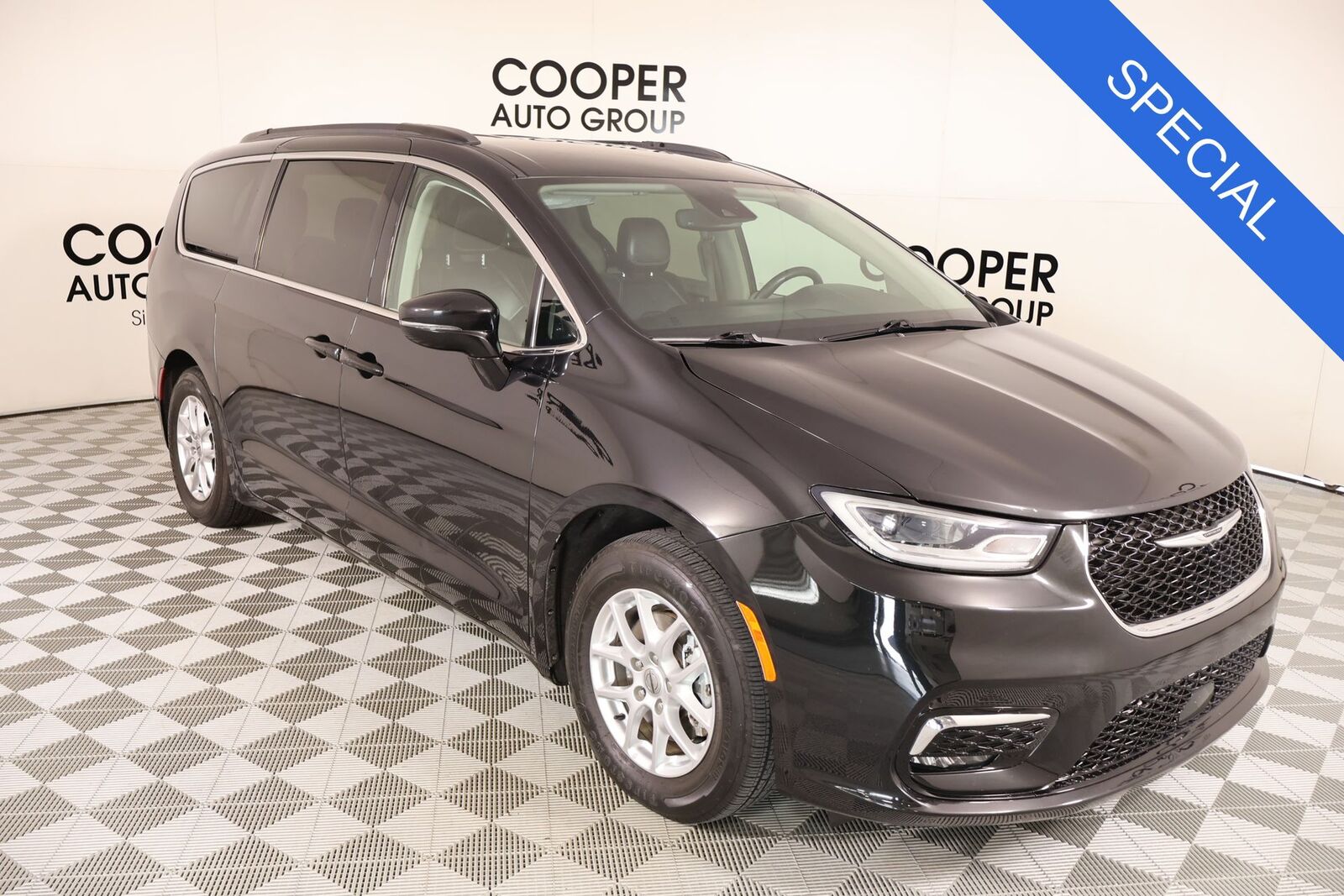 2022 CHRYSLER Pacifica