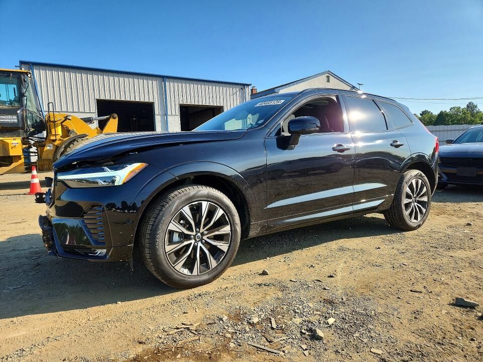 2025 VOLVO XC60