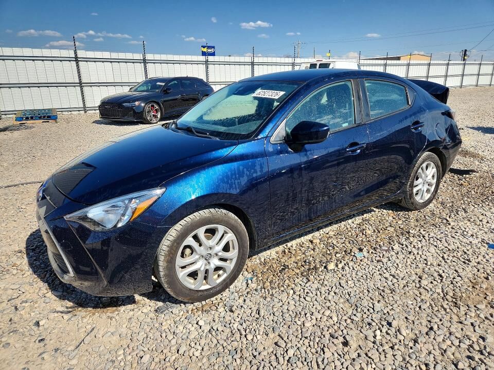 2017 TOYOTA Yaris