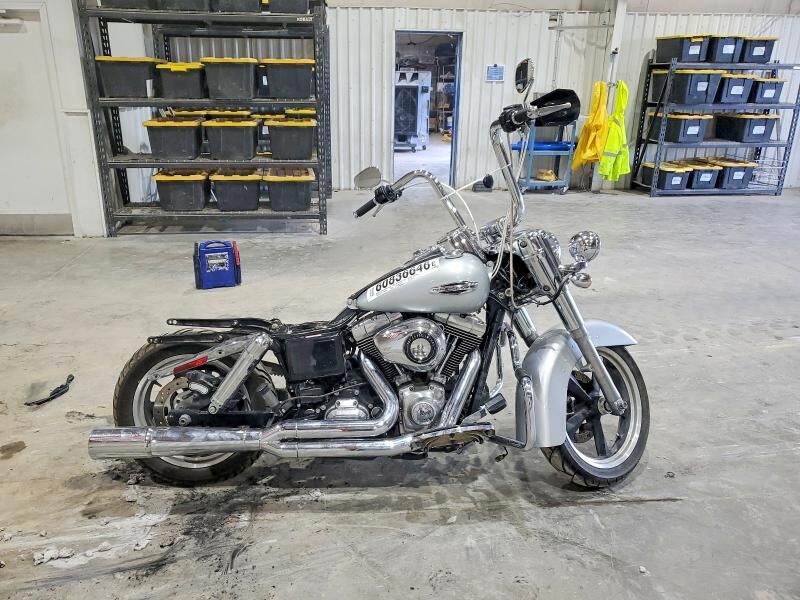2012 HARLEY DAVIDSON Switchback