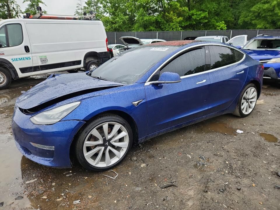2018 TESLA Model 3