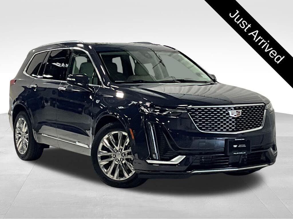 2025 CADILLAC XT6