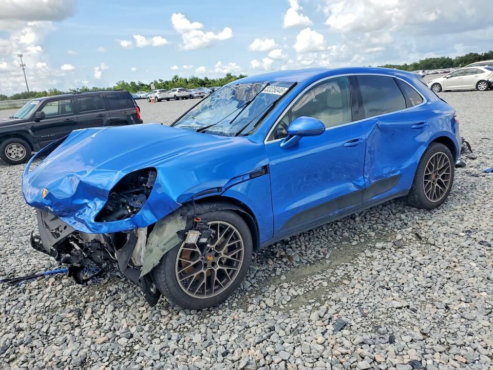 2017 PORSCHE Macan