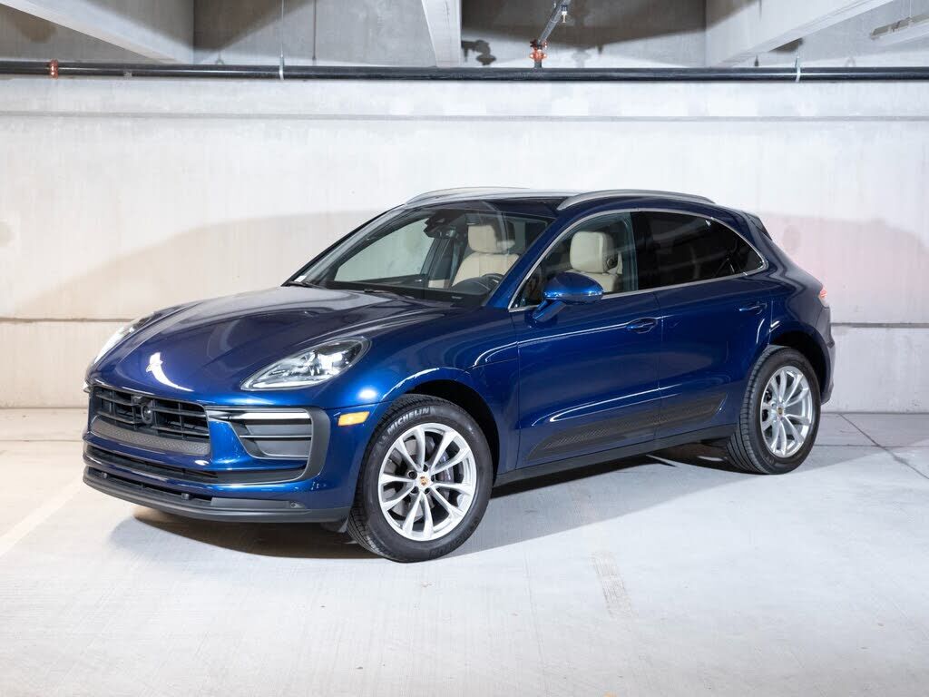 2023 PORSCHE Macan