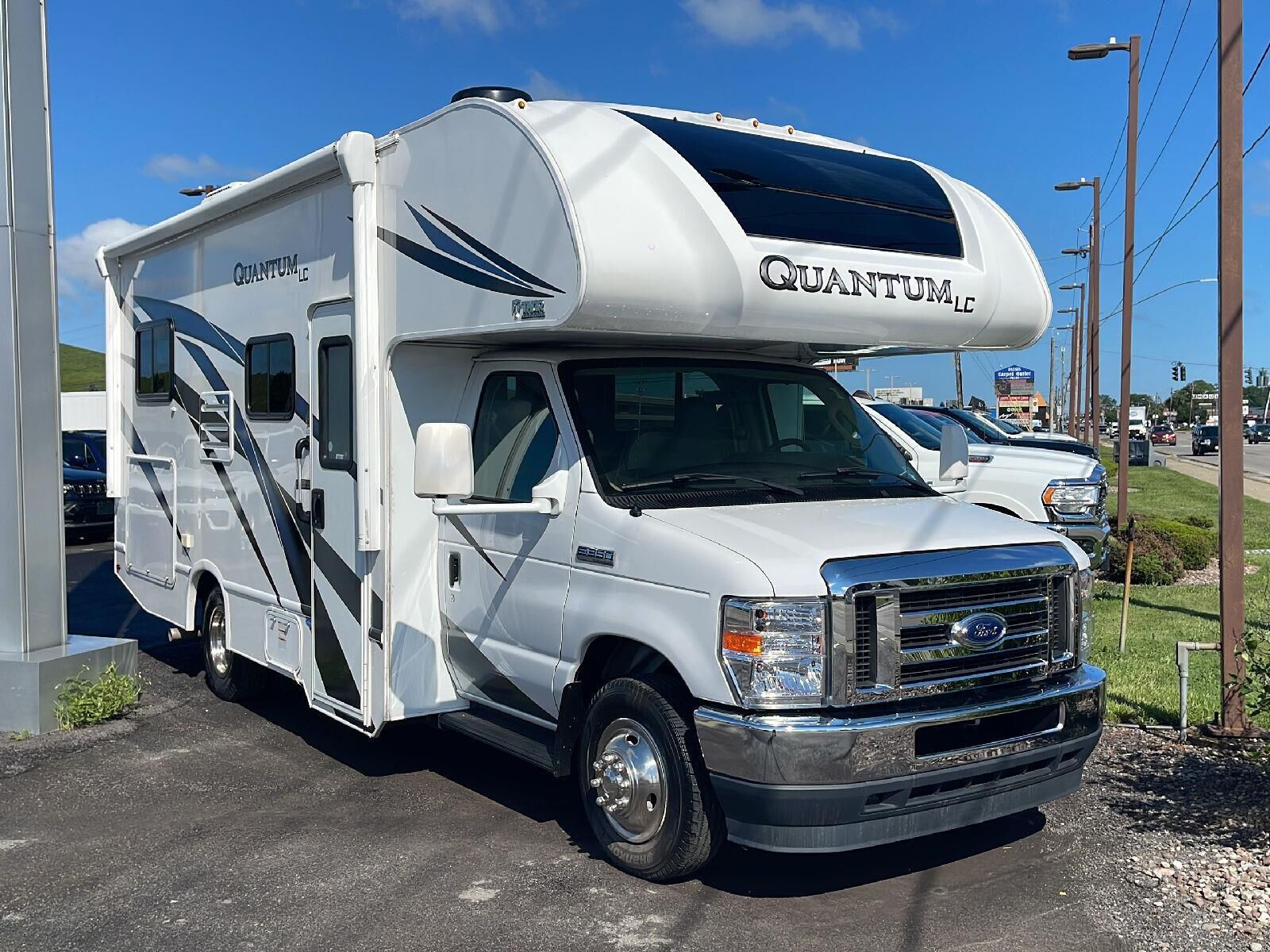2022 FORD E-350