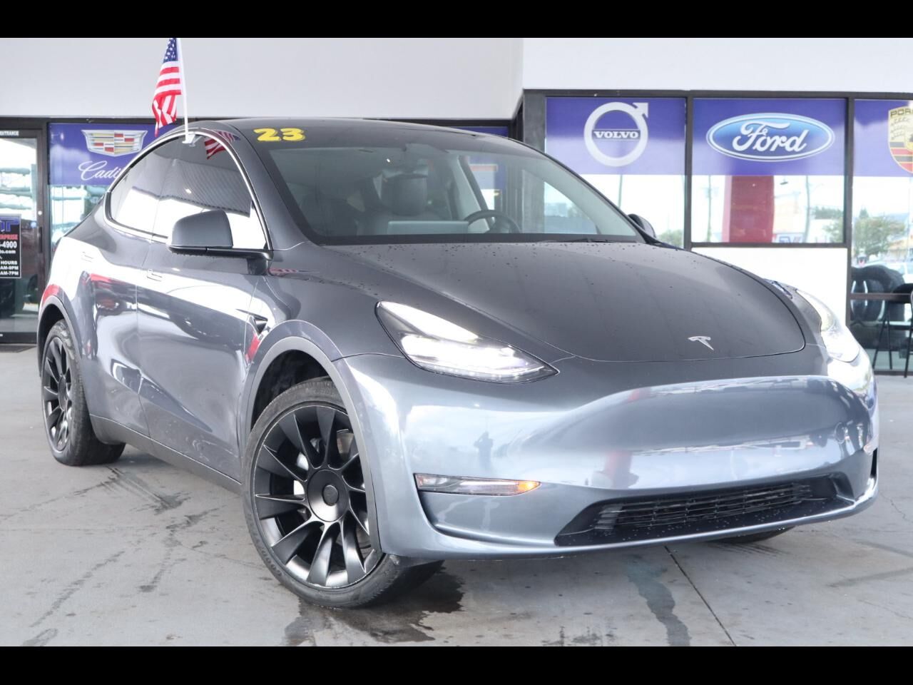 2023 TESLA Model Y
