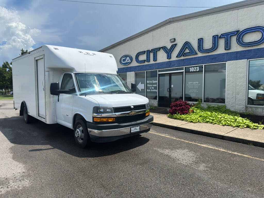 2022 CHEVROLET Express