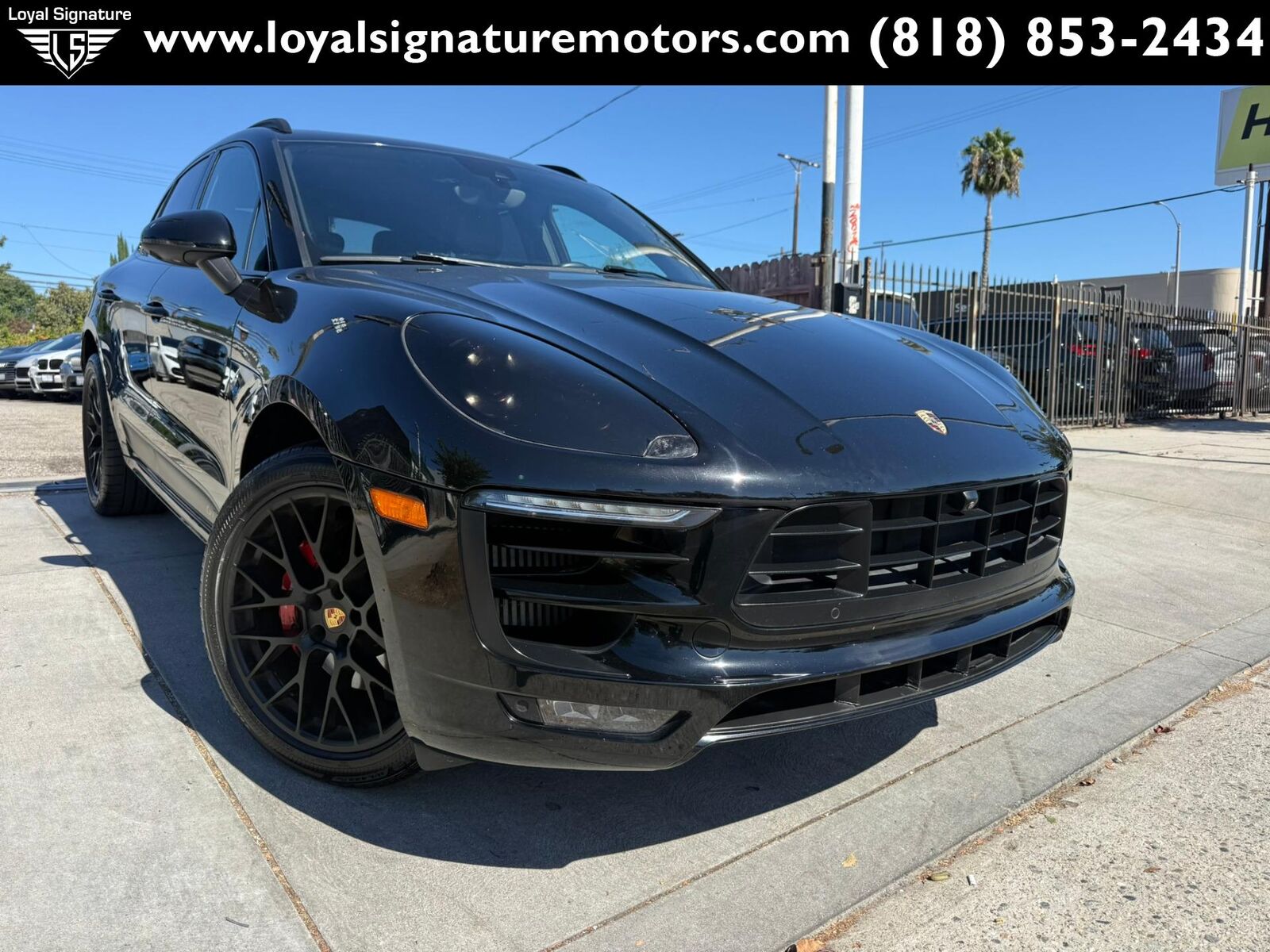 2017 PORSCHE Macan