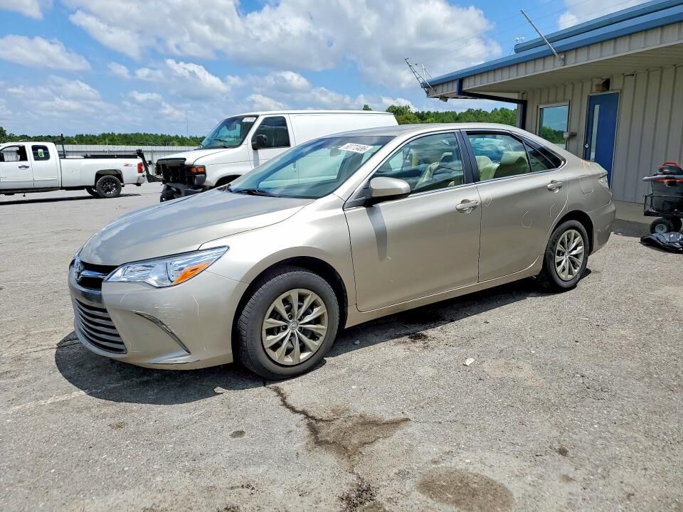 2016 TOYOTA Camry