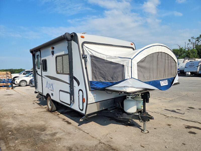 2017 FOREST RIVER Coachmen Apex