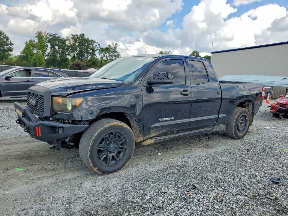 2013 TOYOTA Tundra