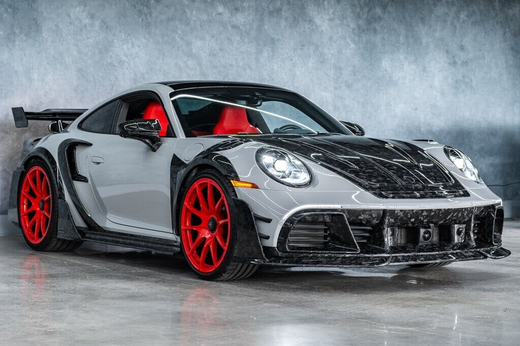 2025 PORSCHE 911
