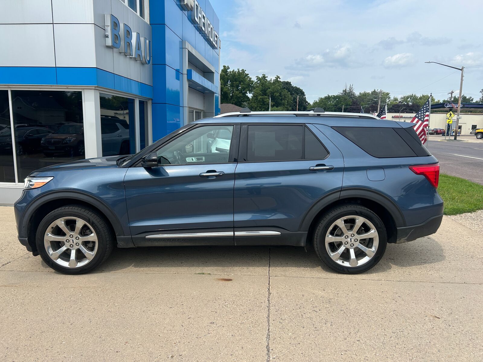 2020 FORD Explorer