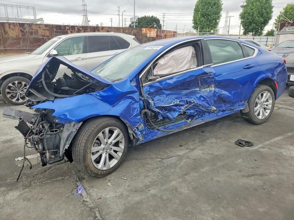 2016 CHRYSLER 200