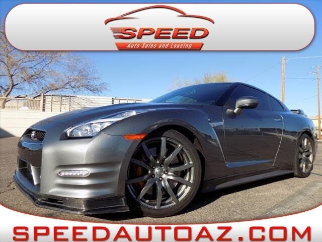 2015 NISSAN GT-R