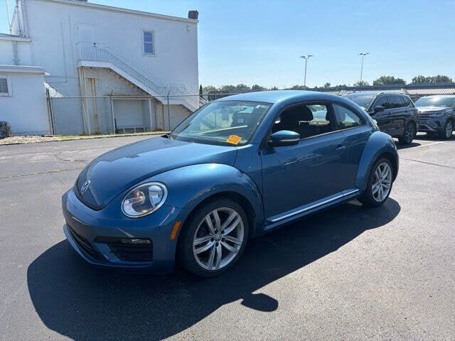 2019 VOLKSWAGEN Beetle