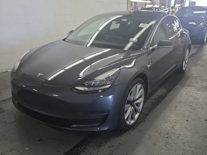 2018 TESLA Model 3