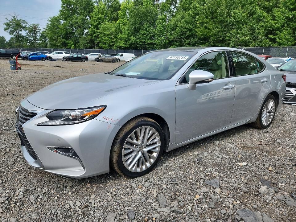 2016 LEXUS ES