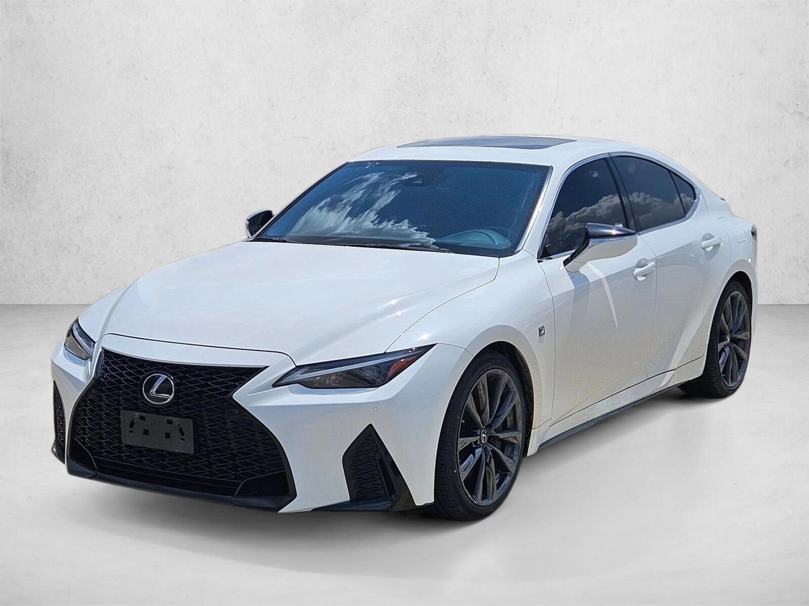2021 LEXUS IS