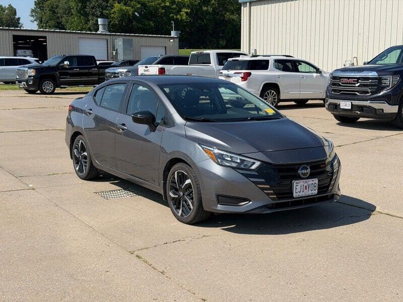 2023 NISSAN Versa