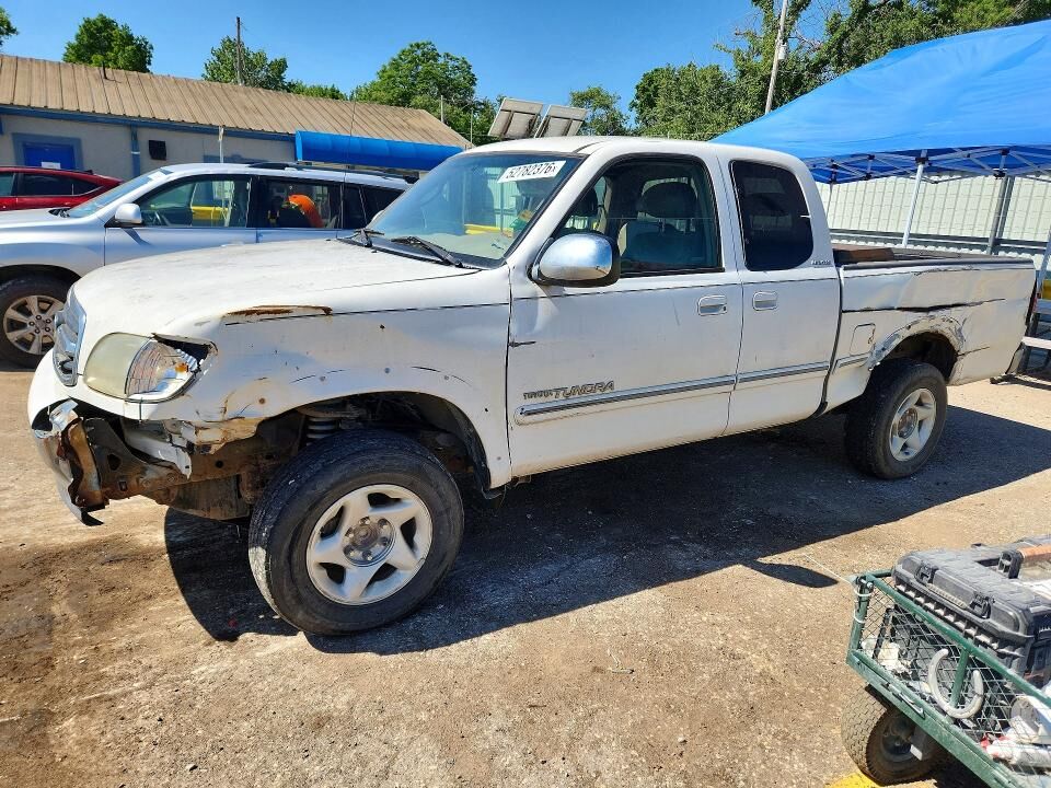 2001 TOYOTA Tundra
