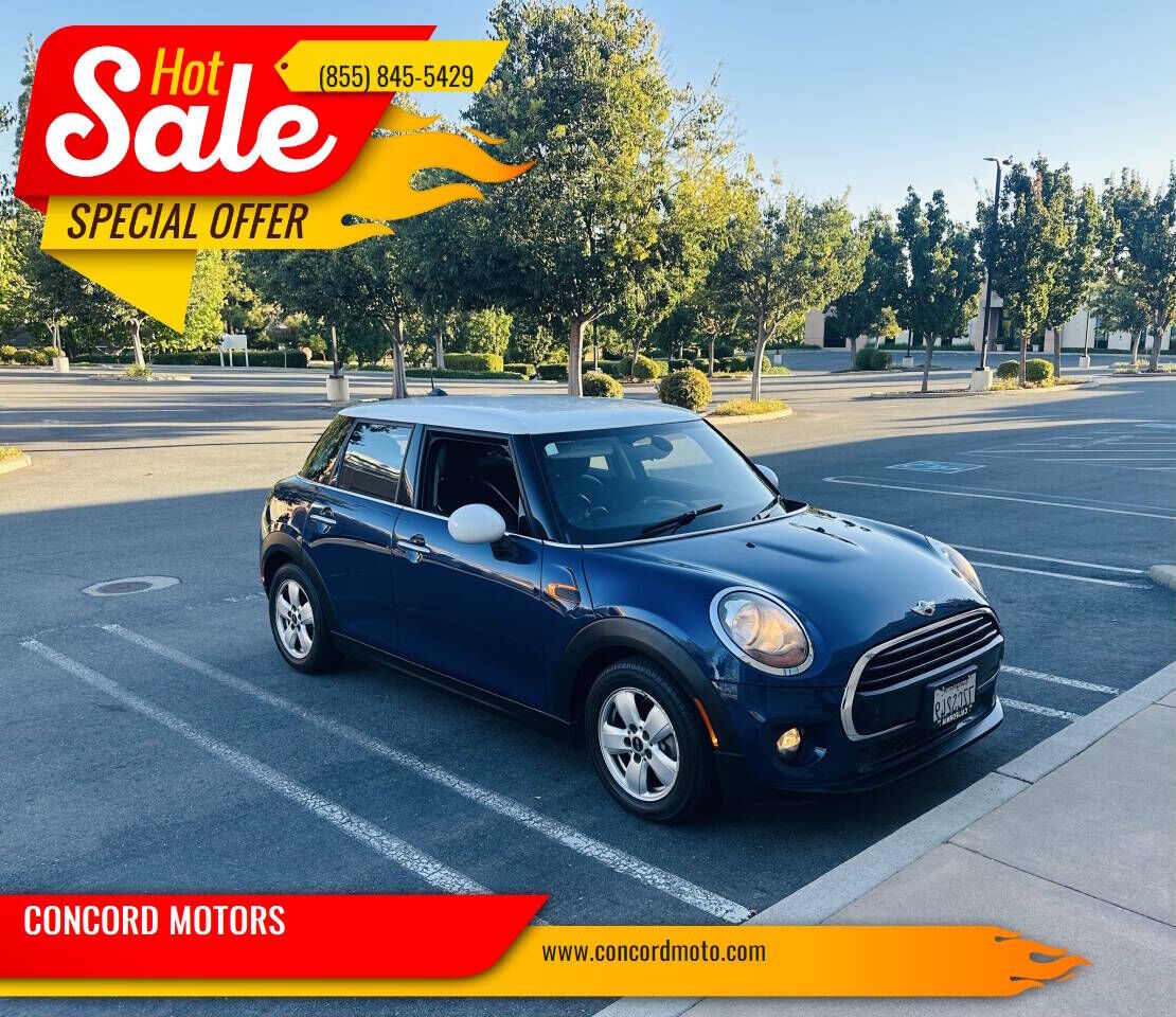 2017 MINI Cooper