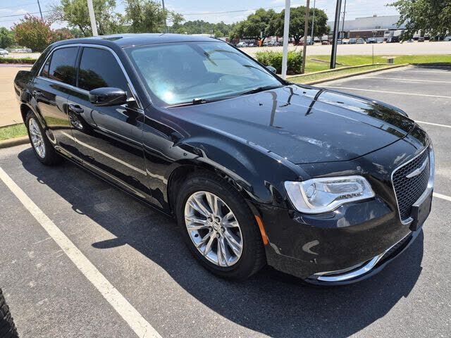 2020 CHRYSLER 300