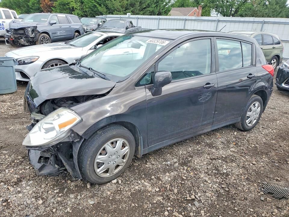 2011 NISSAN Versa