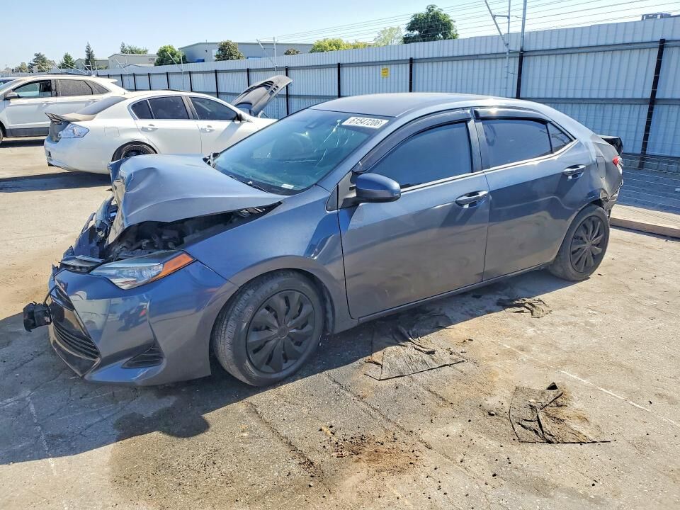 2018 TOYOTA Corolla