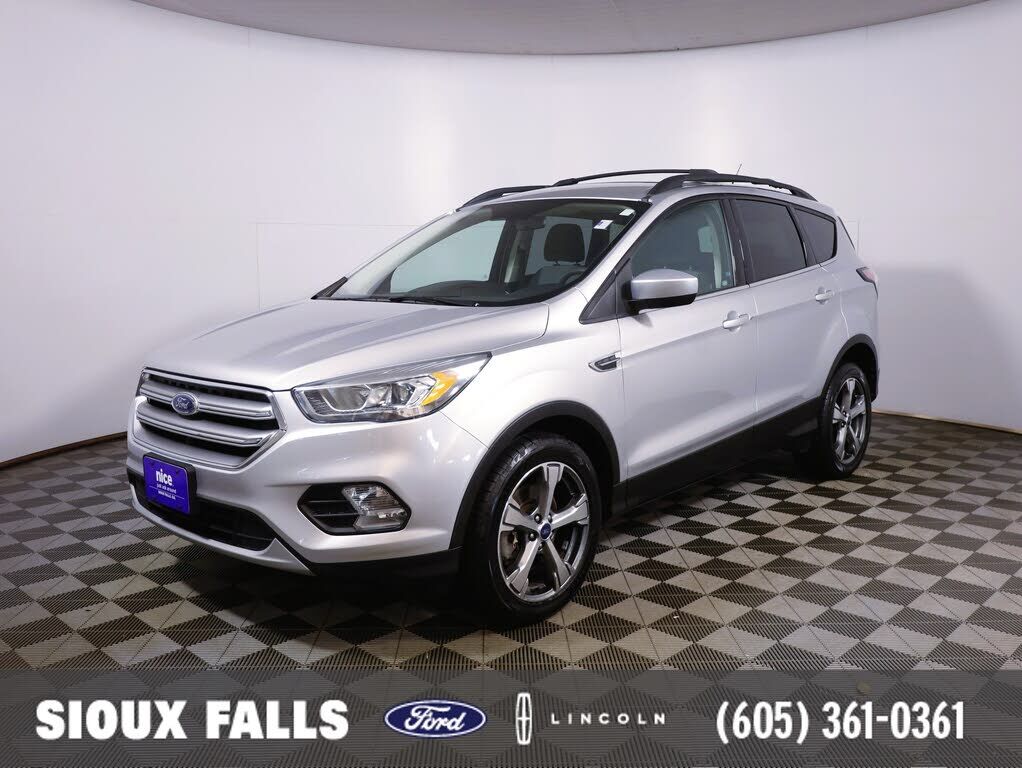 2017 FORD Escape