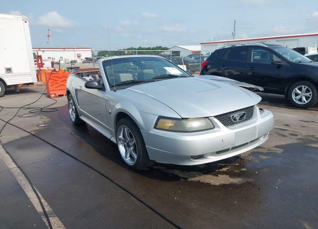 2004 FORD Mustang