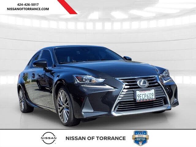 2017 LEXUS IS