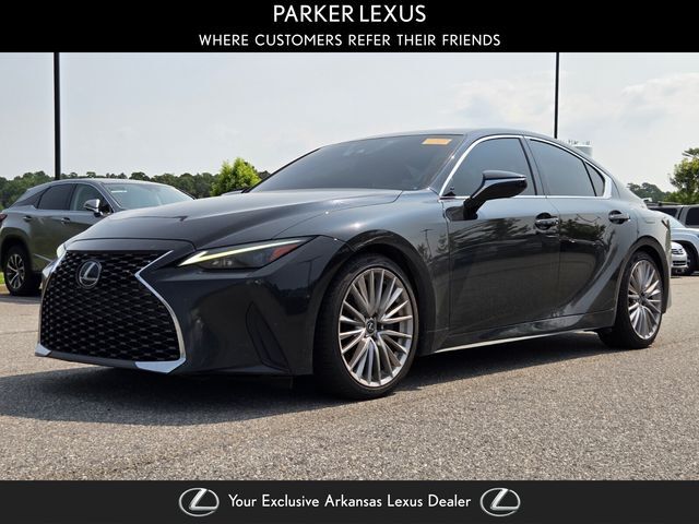 2022 LEXUS IS
