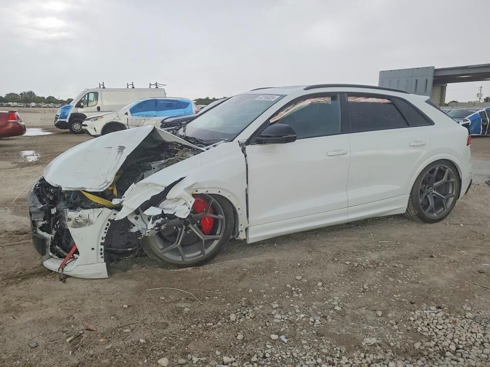 2026 AUDI RS Q8