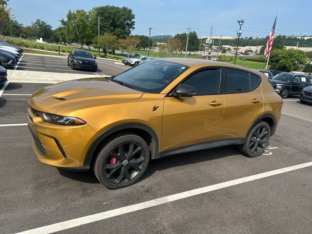2023 DODGE HORNET