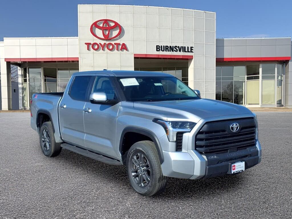 2024 TOYOTA Tundra