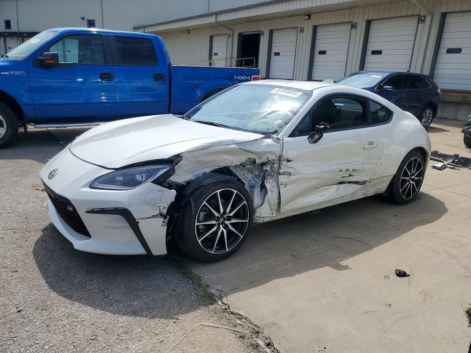 2025 TOYOTA GR86