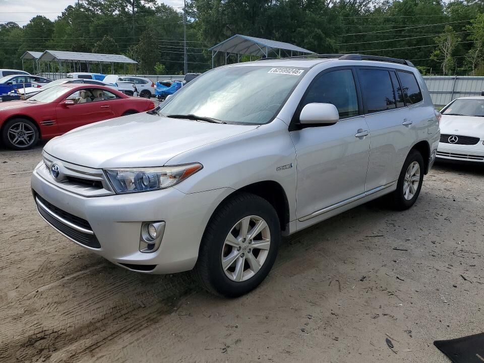 2011 TOYOTA Highlander
