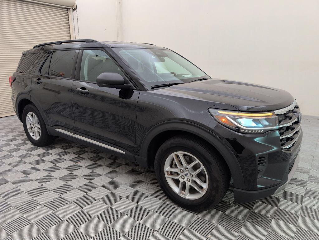 2025 FORD Explorer